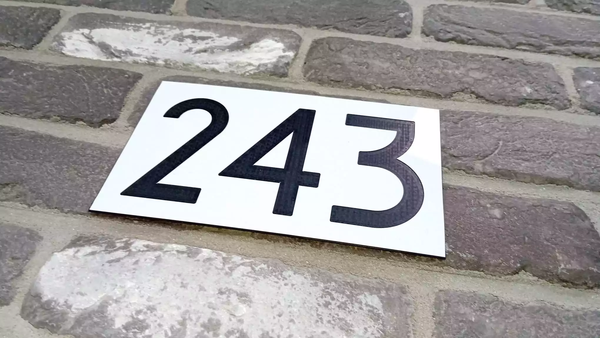 Huisnummerbord Standaard kunststof gegraveerd NEN-1774 - Afbeelding 2