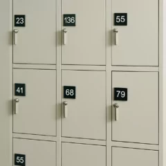 Kluisnummers / Lockernummers kunststof gekleurd